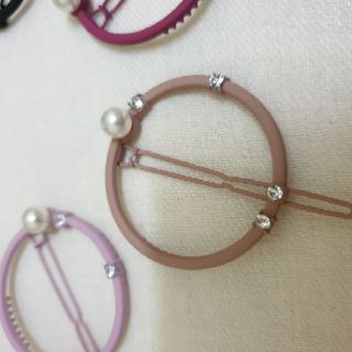 Kẹp Tóc Hình Tròn Đính Hạt Vintage