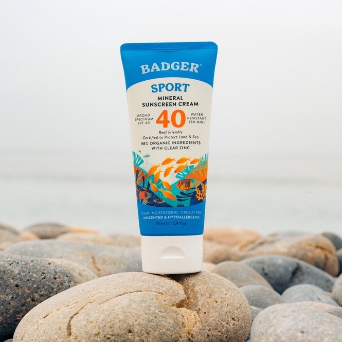 Kem chống nắng vật lý thể thao BADGER Sport Clear SPF 40 - kháng nước mạnh, bảo vệ phổ rộng an toàn san hô - 87mL