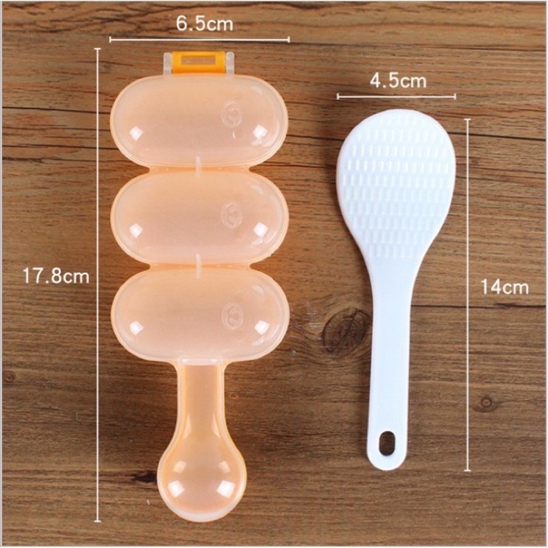 Bộ khuôn lắc cơm kèm vá xúc, dụng cụ tạo cơm nắm Bento hình tròn cho bé ăn dặm màu hồng, vàng