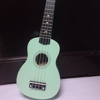 Ukulele LORTUI 21inch xanh lá