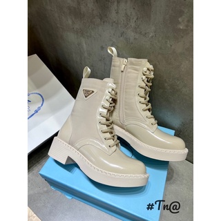 Boot da prada đan dây mai phương bùi