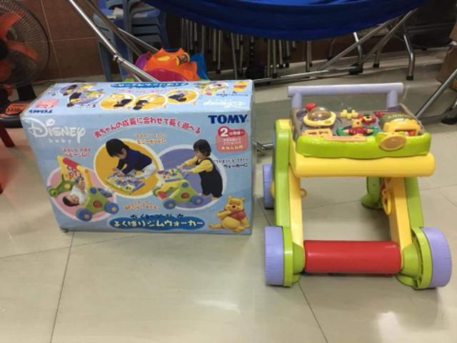 Xe tập đi kiêm kệ chữ A Tomy mua bên Sing 500k