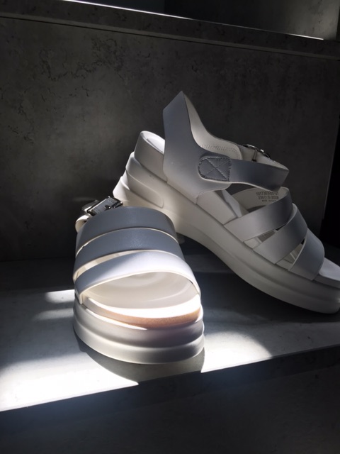 Sandal Daphne đế xuồng