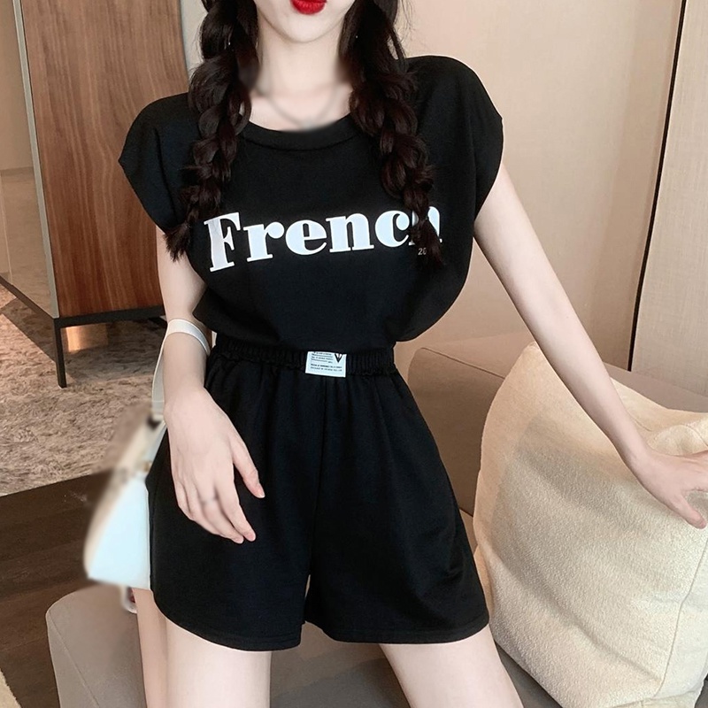 Set Áo Thun Ngắn Tay Hở Lưng + Quần Short Ống Rộng Thời Trang Nữ