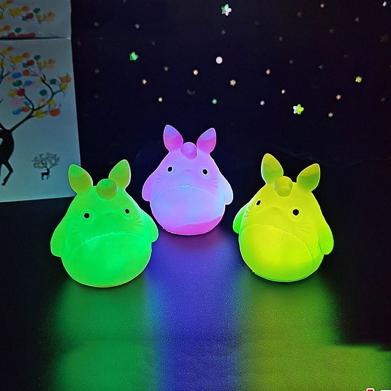 Đèn Ngủ LED Thay Đổi Màu Sắc Họa Tiết Hoạt Hình Dùng Trang Trí Phòng Trẻ Em