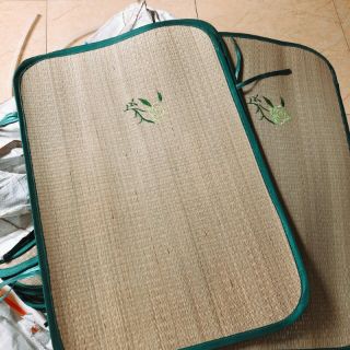 Chiếu cói trẻ em loại Nhỡ ( 43cm x 65 cm)