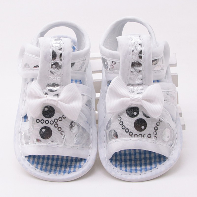 Giày sandals đính nơ đáng yêu cho bé