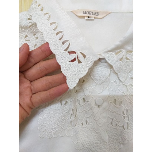 Áo sơmi Nhật size L họa tiết ren hoa thanh lý