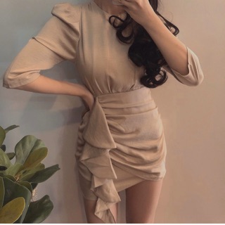 A0720 Váy chân nhún bèo lệch