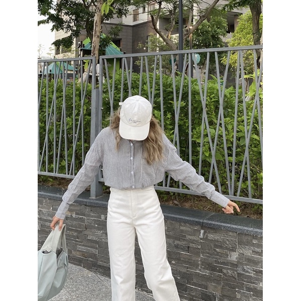 Unleashedvn LIMITED STRIPED BOYFRIEND LINEN SHIRT - Áo sơ mi dáng rộng kẻ sọc trendy
