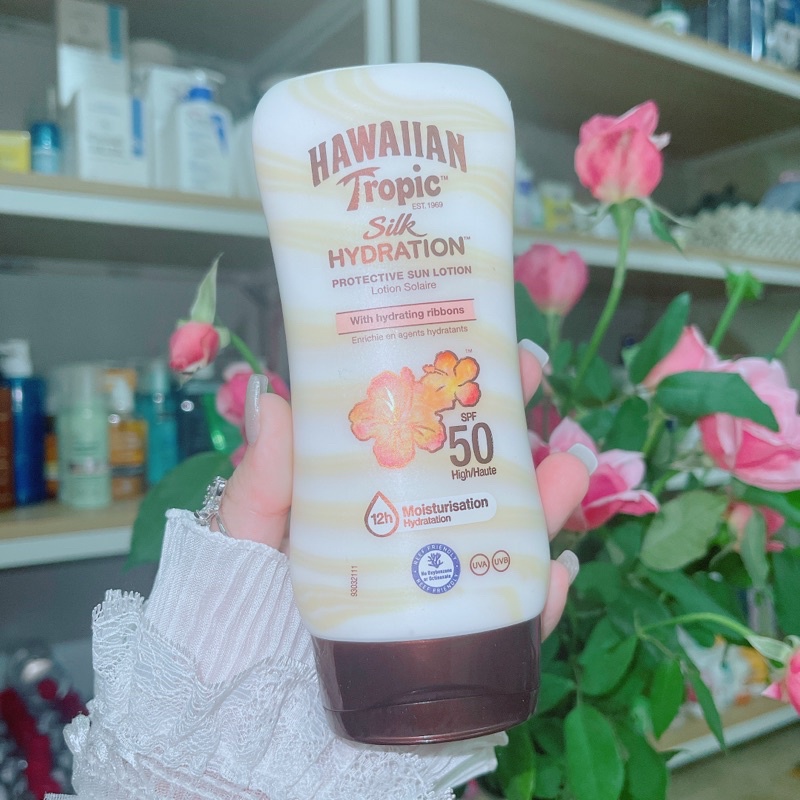 KEM CHỐNG NẮNG HAWAIIAN TROPIC SILK HYDRATION LOTION SPF50 200ML