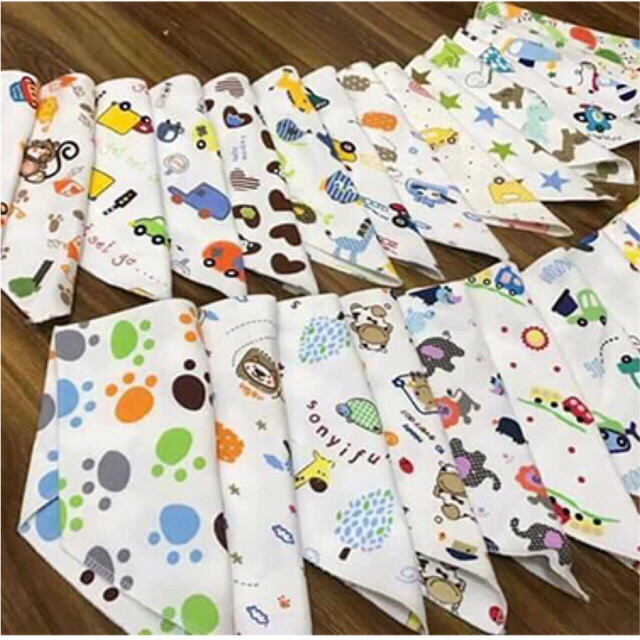 Khăn Yếm Tam Giác Cotton 2 Lớp Cúc Bấm