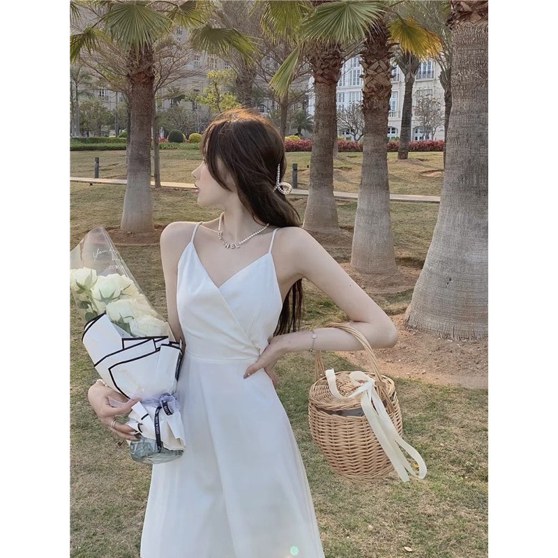 Váy maxi hai dây nơ sau màu trắng | BigBuy360 - bigbuy360.vn