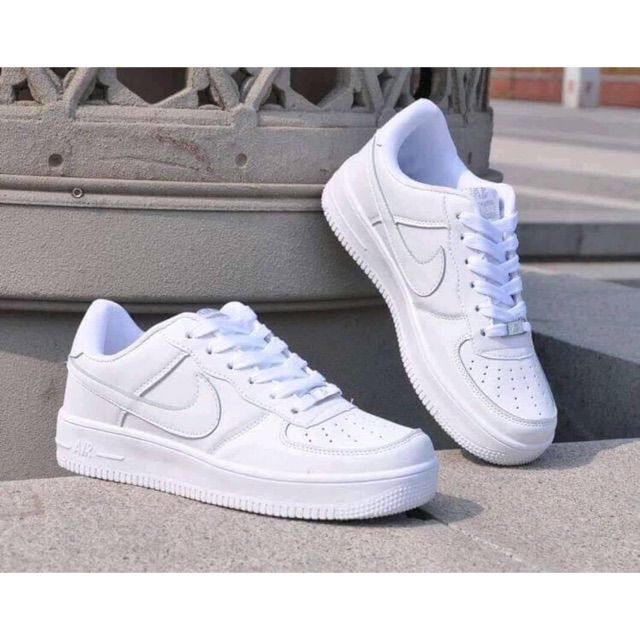 Giày sneakers FORCE