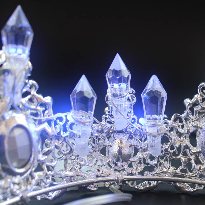 Vương miện cô dâu có đèn LED lấp lánh