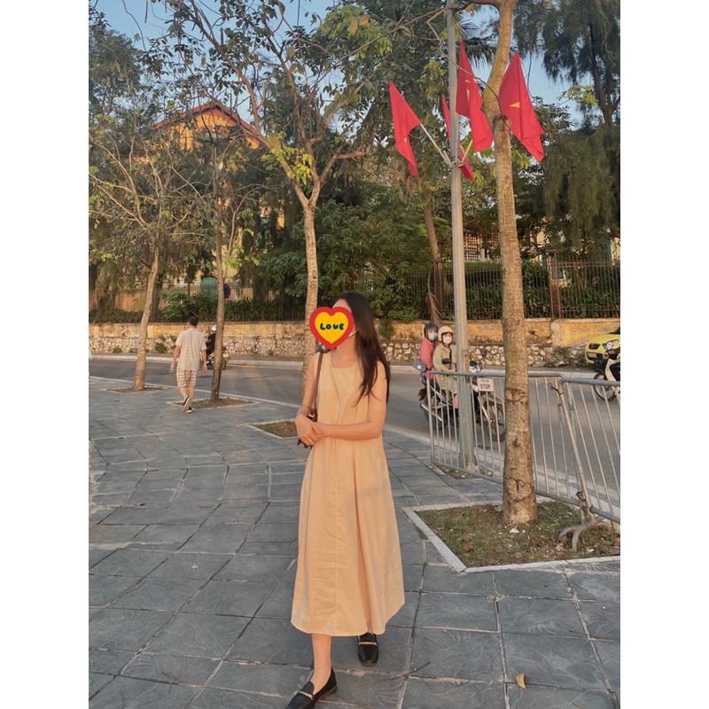 váy suông oversize - ảnh thập shop chụp