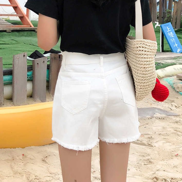 Quần short denim nữ mùa hè 2021 phiên bản Hàn Quốc mới với eo cao và gầy, sinh viên mặc quần ống rộng, hở hang