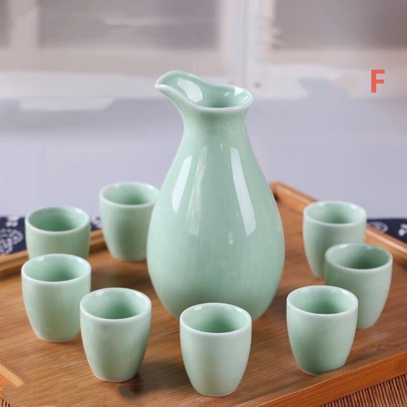 Ly uống rượu bằng gốm sứ phong cách Trung Hoa độc đáo