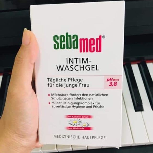 Dung dịch vệ sinh phụ nữ SEBAMED