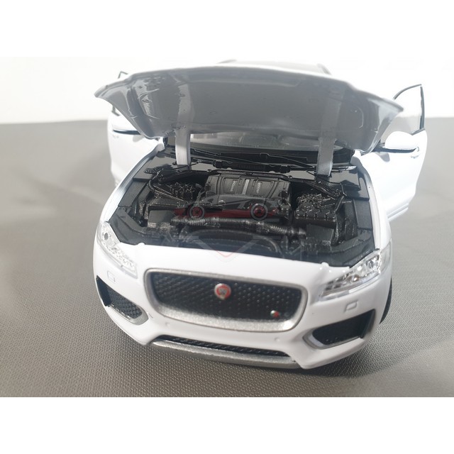 Xe mô hình Jaguar F-Pace, tỉ lệ 1:24