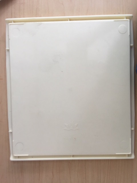Khay trắng loại đẹp 27x25