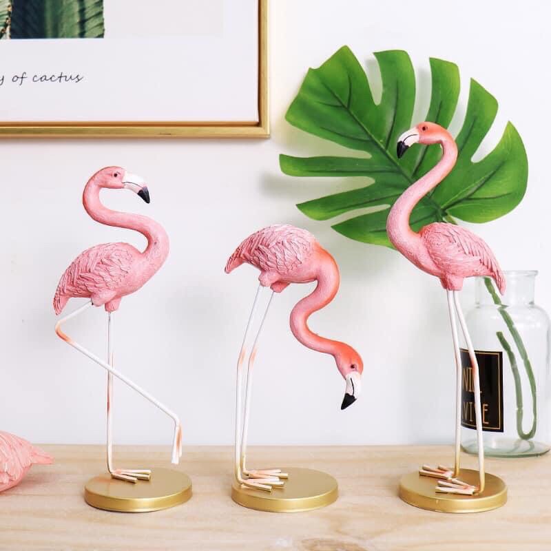 Tượng hồng hạc trang trí phòng khách