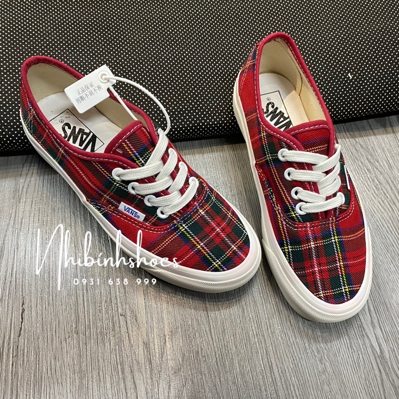 Giày van caro đỏ