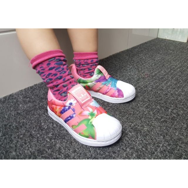 Giày thể thao SUPERSTAR GALAXY SLIP ON SHOES