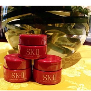 Kem mắt skii 2.5g