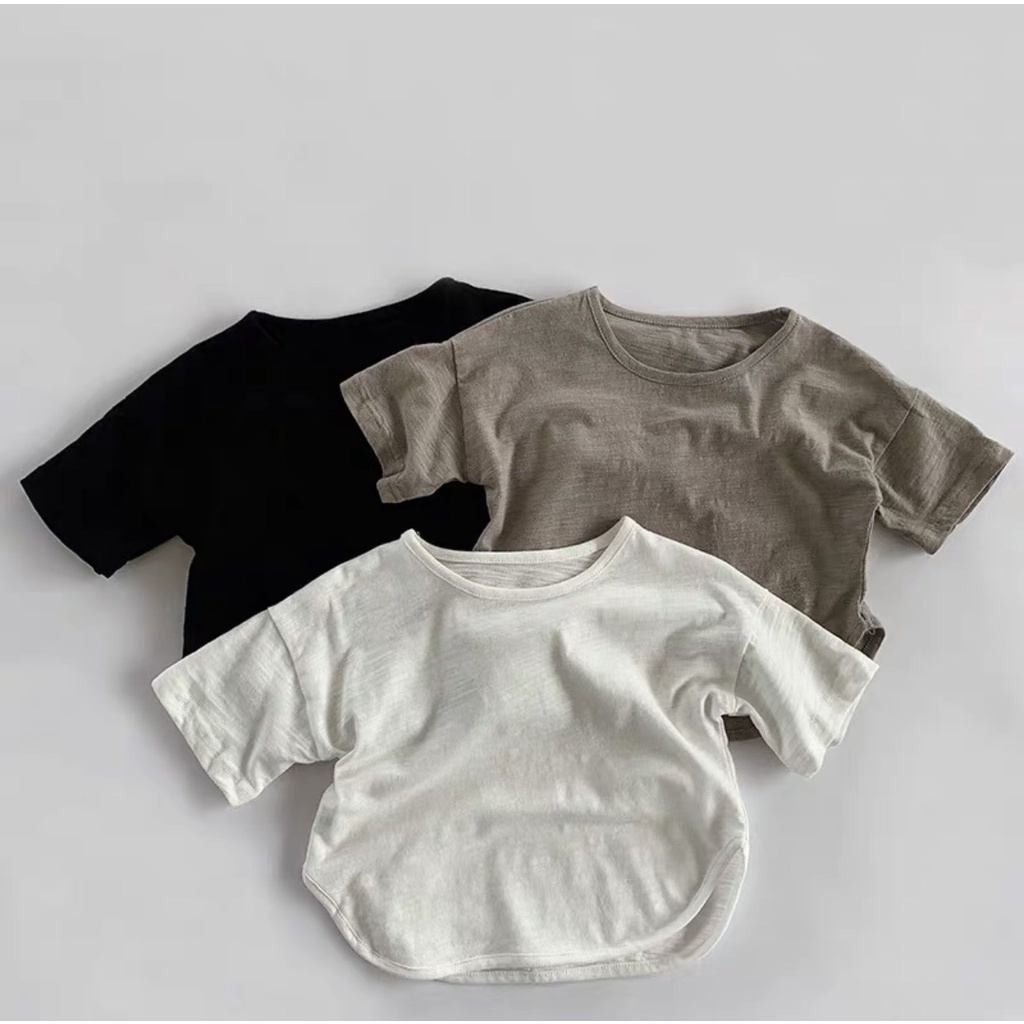 Áo Thun Cổ Tròn Cho Bé, Áo Cộc Trơn Sẻ Tà Mặc Cùng Quần Yếm Cho Bé Trai Và Bé Gái Từ 8kg đến 32kg - Chaarlie Kids