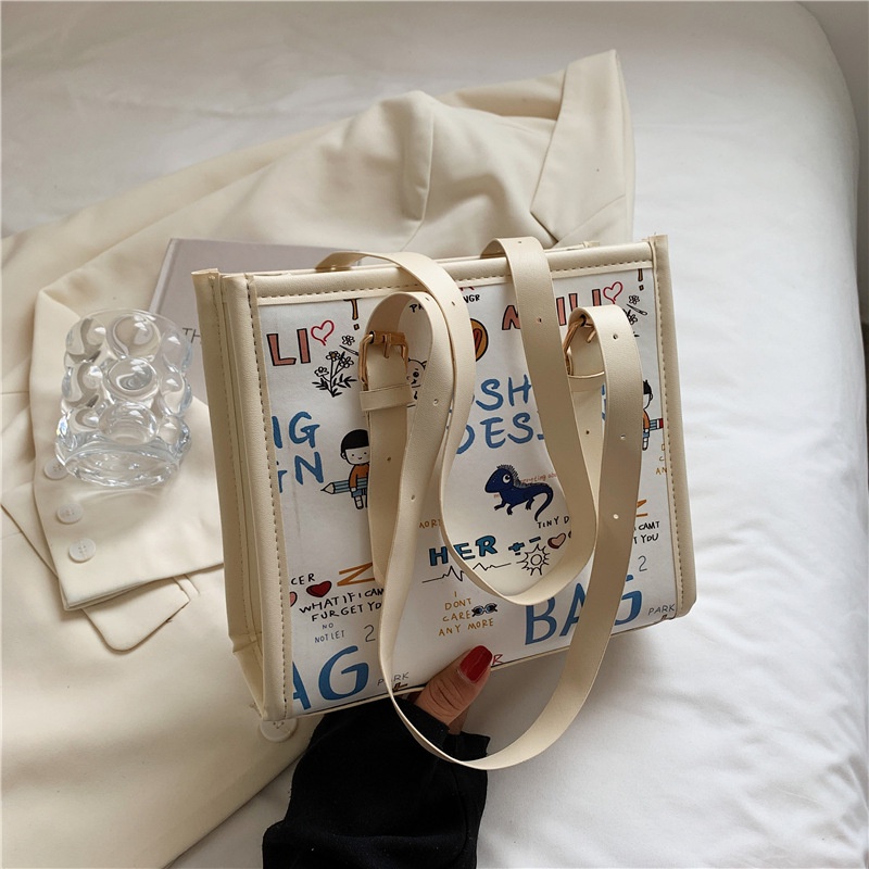 Túi Xách Tay In Họa Tiết Graffiti Phong Cách Mới Dành Cho Nữ FF4039