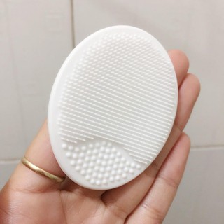 Miếng rửa mặt silicon gai hình oval