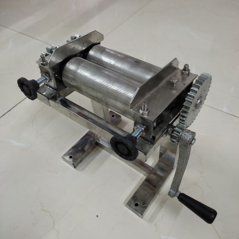 Máy cán mực điều chỉnh được theo độ dày mỏng của mực