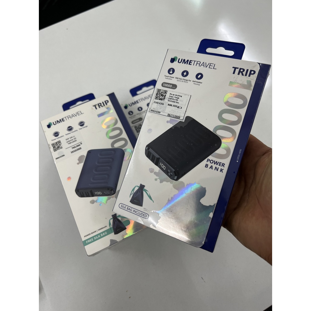 Pin sạc dự phòng UmeTravel 10000mAh TRIP10000 Quick Charge - Chính hãng - Sạc cùng lúc 3 điện thoại tiện lợi