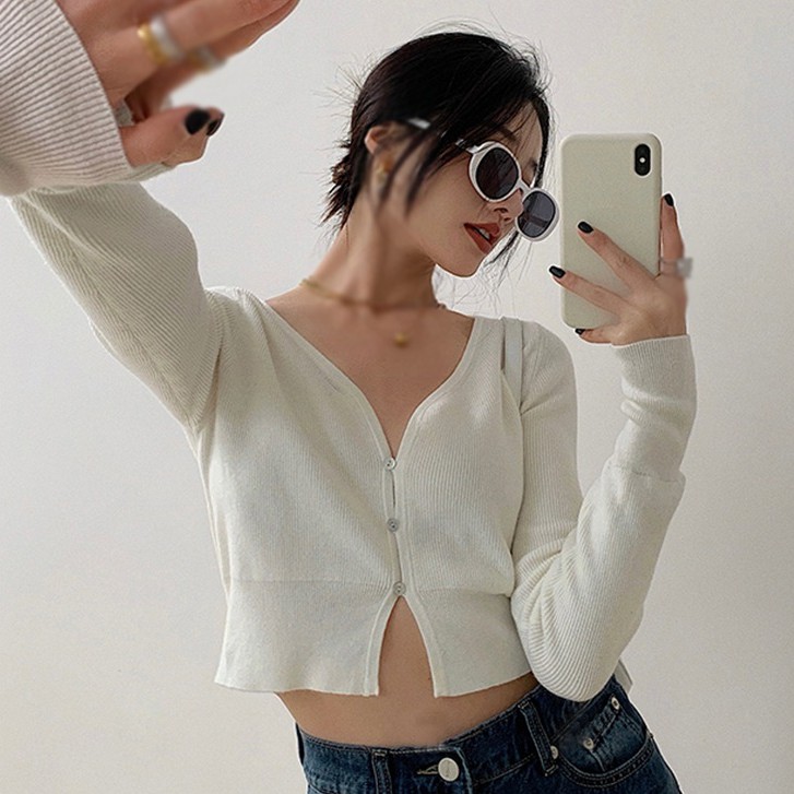 Áo Cardigan Dệt Kim Tay Dài Phối Nút Thiết Kế Cổ Chữ V Quyến Rũ
