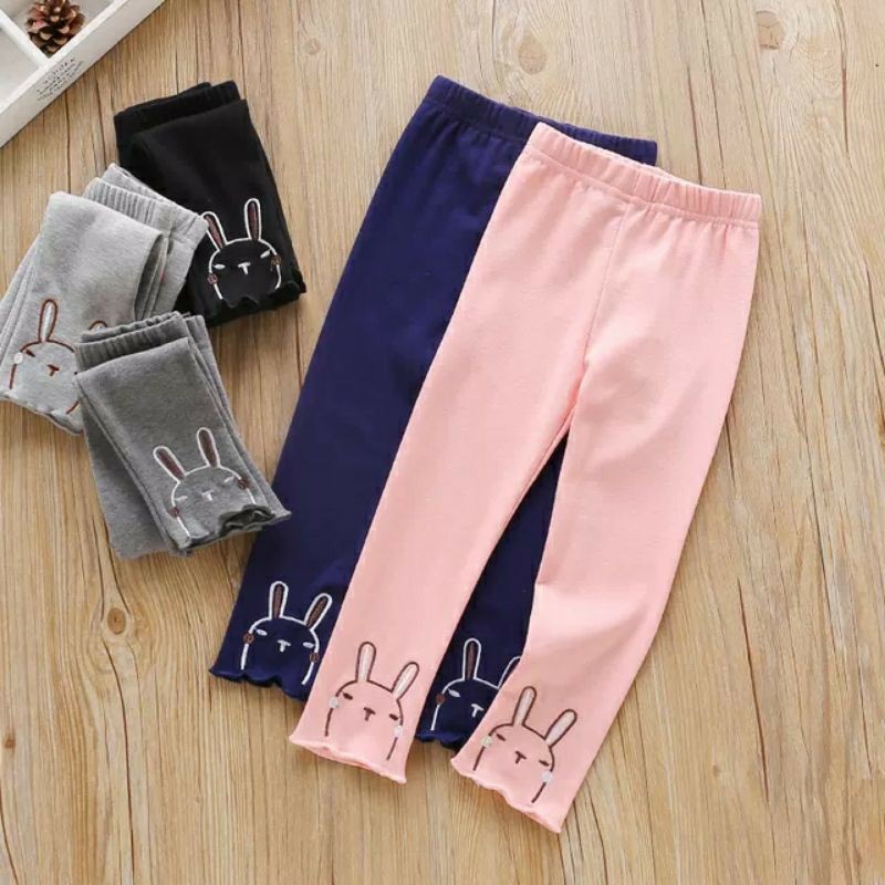 HOT TRAND | QUẦN LEGGING THÊU THỎ TAI DÀI XINH XẮN | CHO BÉ 8-18KG | VIDEO THẬT | KISS PLAZA
