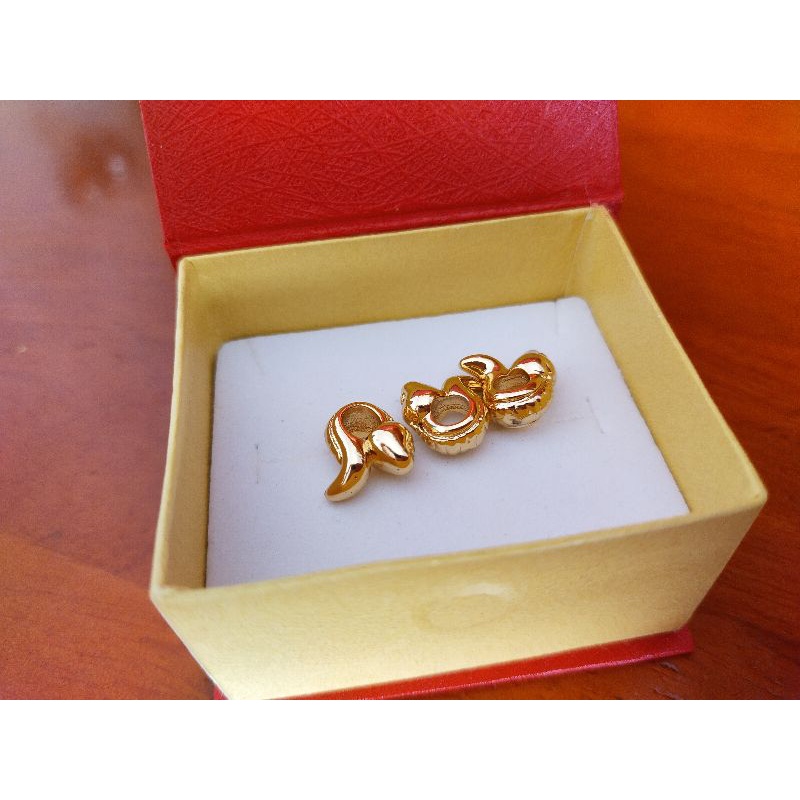 Charm Rắn Xâu Vòng