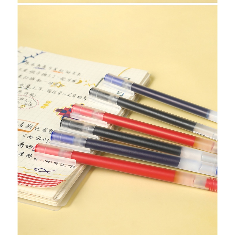 Set 12 Bút Bi Nước Ngòi 0.5mm Vỏ Carbon Màu Đen Tiện Dụng Cho Học Sinh/Văn Phòng