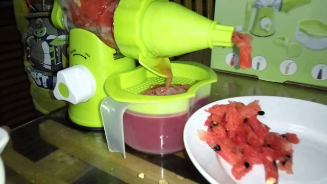 Máy xay ép đa năng Manual Juicer quay tay màu xanh