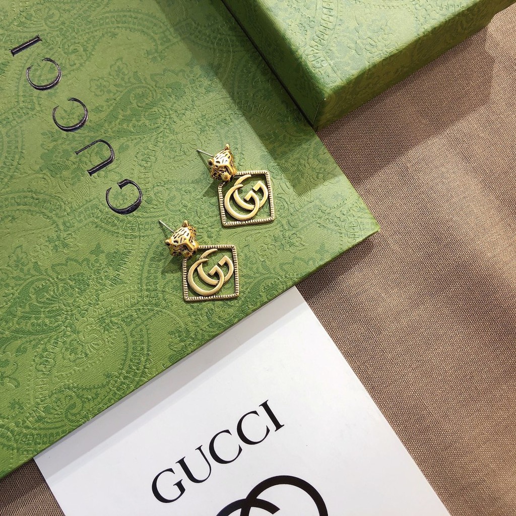 Bông tai chữ G Gucci họa tiết da báo thời trang cho nữ