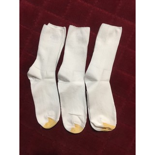 Tất dệt kim đá bóng màu trắng