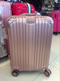 SIZE 20 - VALI KÉO DÒNG RIMOWA