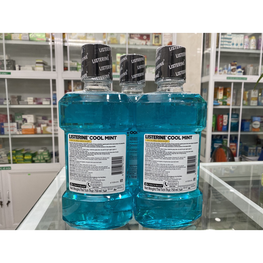 Nước súc miệng Listerine chai 250 ml, 750ml vị bạc hà và trà xanh cho hơi thở thơm mát, cho răng chắc khỏe hơn