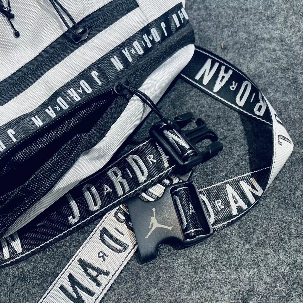 Túi Đeo Chéo Nike Air Jordan Dành Cho Nam Và Nữ Waist Bag Chest beg