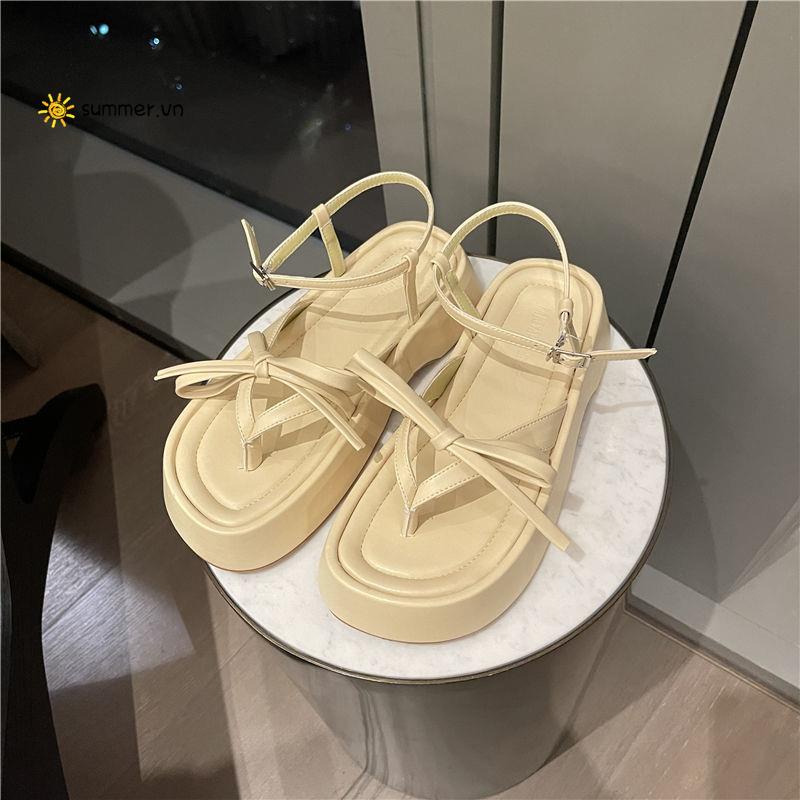 Giày Sandal Đế Dày Có Khóa Gài Phong Cách Thời Trang Mùa Xuân 2022