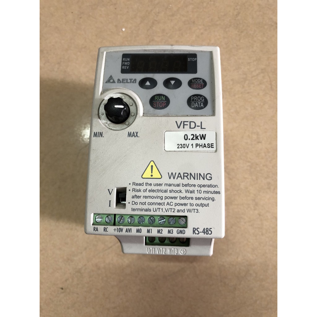 Biến tần Delta 0,2KW- 0,4KW vào 1pha 220V ra 3pha 220V