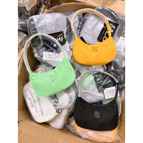 Túi mlb kẹp nách