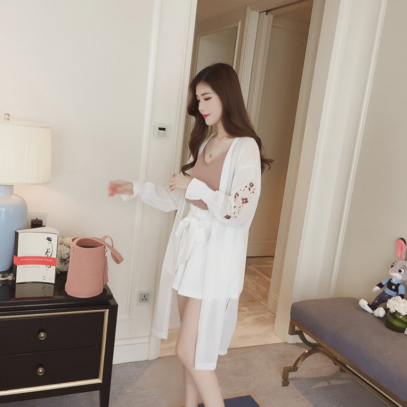 Áo khoác voan dài họa tiết thêu độc đáo thời thượng cho nữ | BigBuy360 - bigbuy360.vn