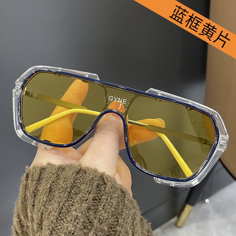 Kính Mát Gọng Kim Loại Oversize Cho Nữ