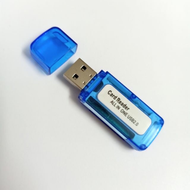 Bộ thẻ nhớ 16gb và đầu đọc thẻ đa năng